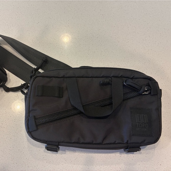 Topo Designs Handbags - Topo Designs Mini Quick Pack Shoulder Sling Waist Pack (Black)